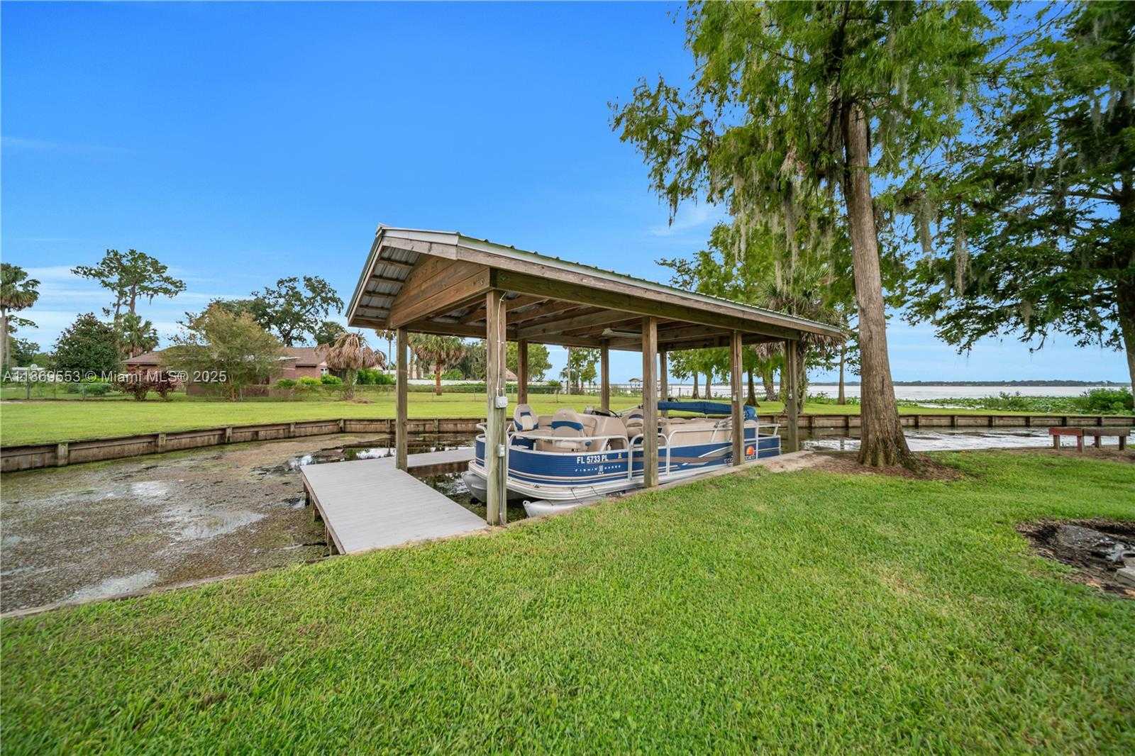 Small Image of 9431 LAKE MARION CREEK ROAD, Other City - In The State Of Florida Number 38