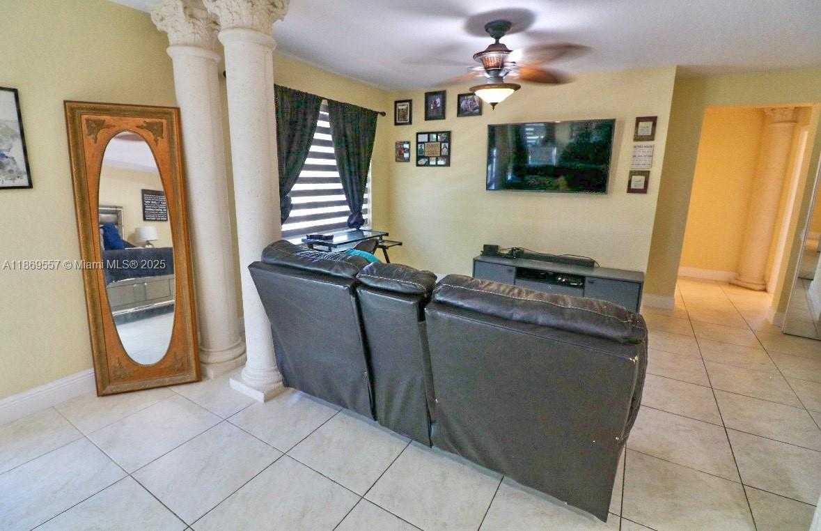 Small Image of 4591 SOUTH WEST 131ST TER, Miramar Number 20