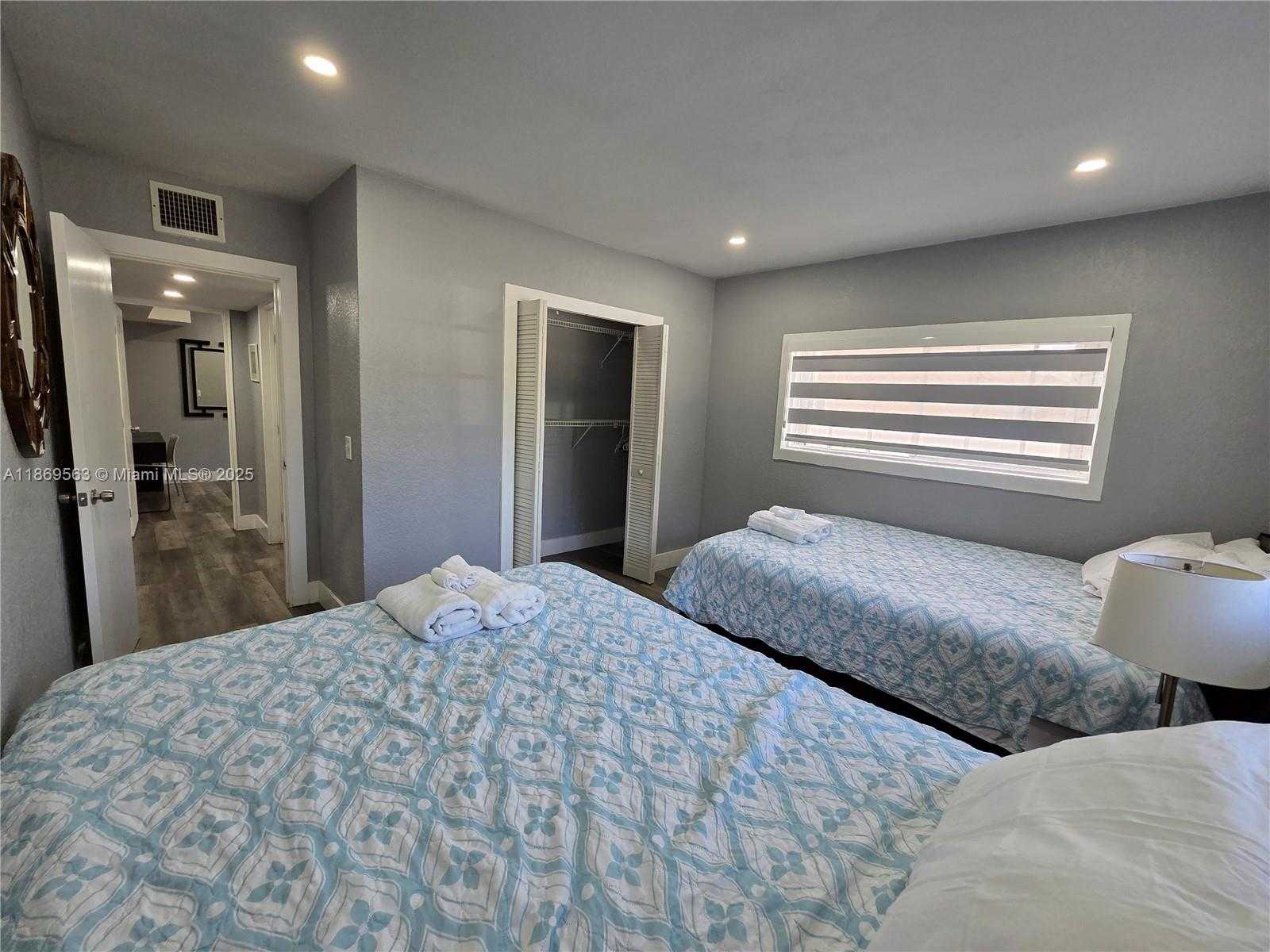 Small Image of 13895 NORTH EAST 11TH AVE, North Miami Number 15