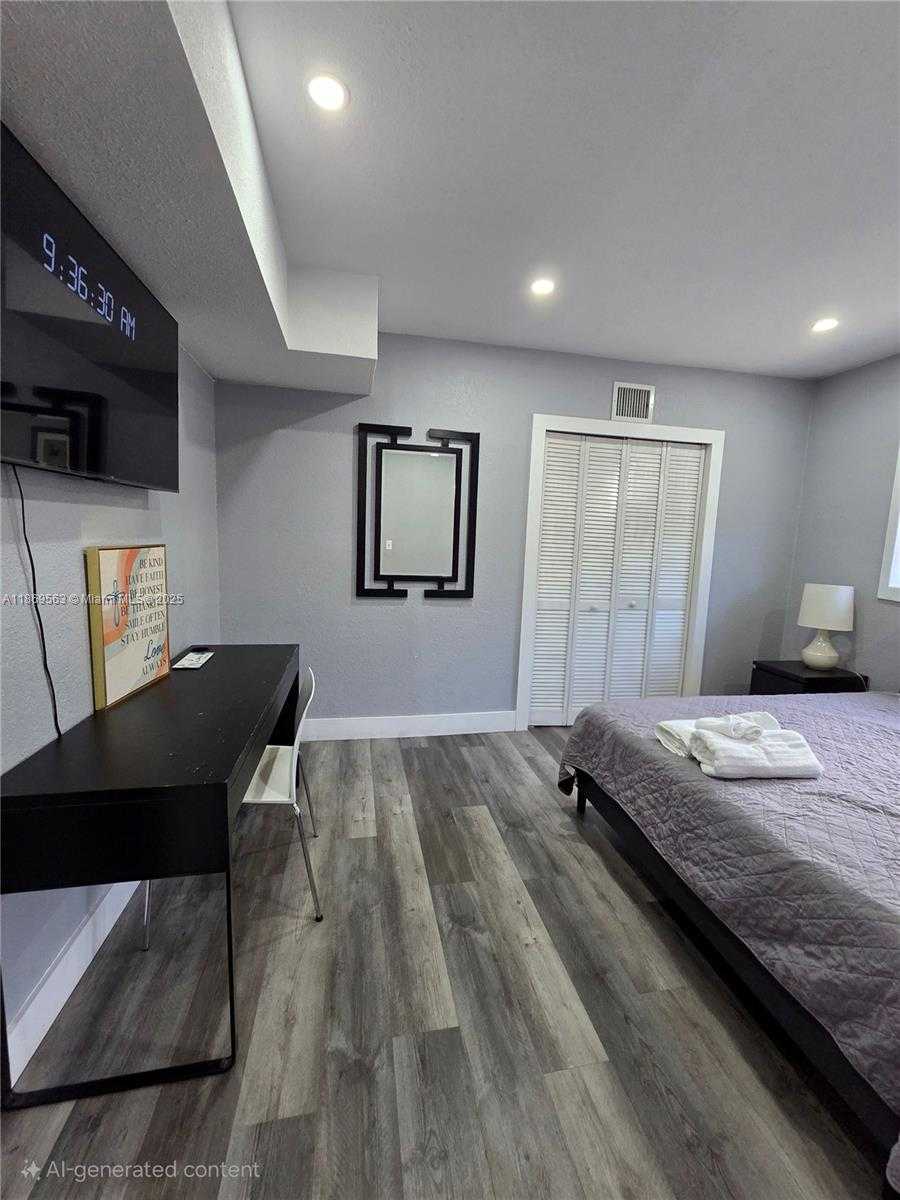 Small Image of 13895 NORTH EAST 11TH AVE, North Miami Number 21