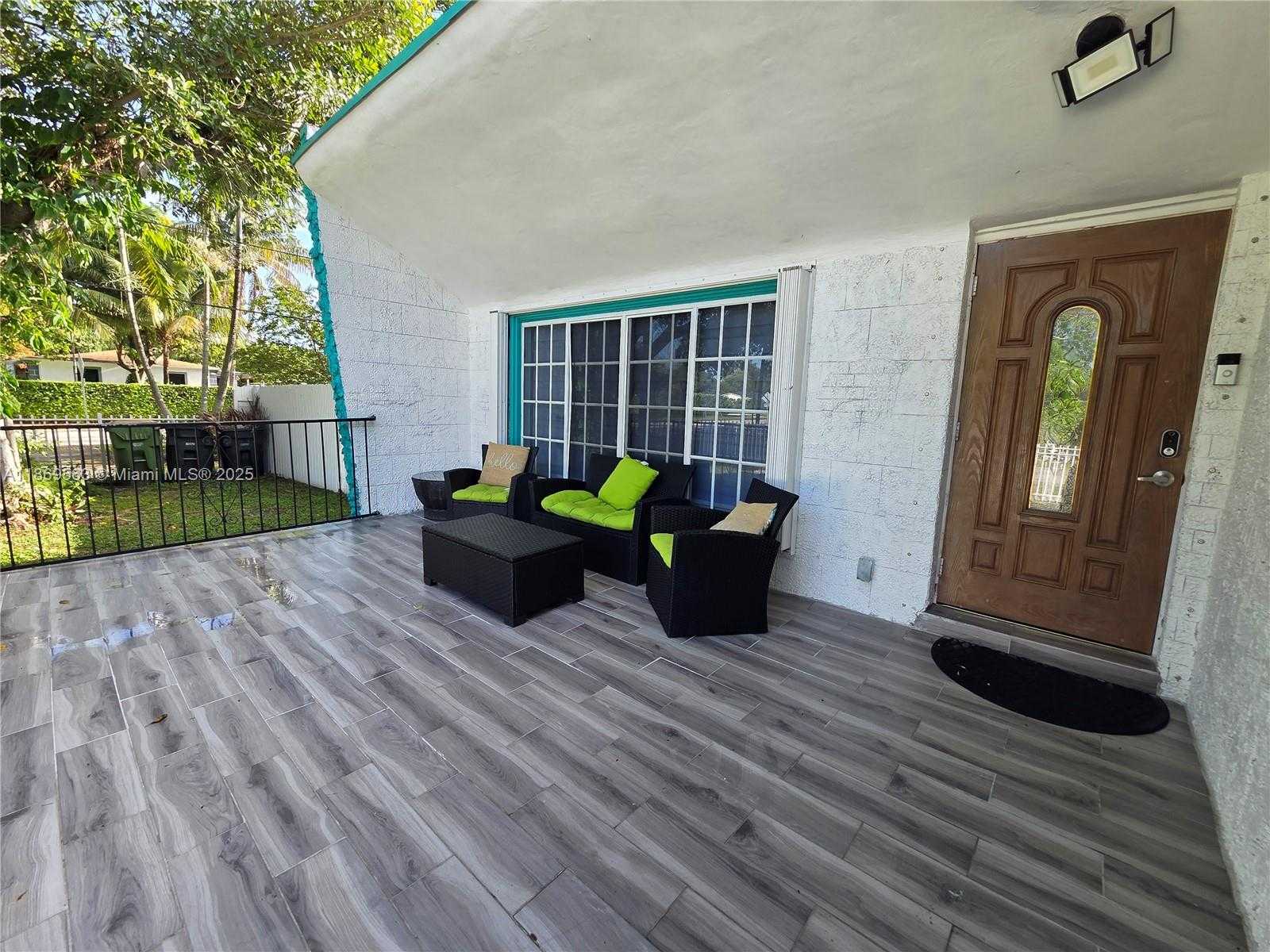 Small Image of 13895 NORTH EAST 11TH AVE, North Miami Number 4