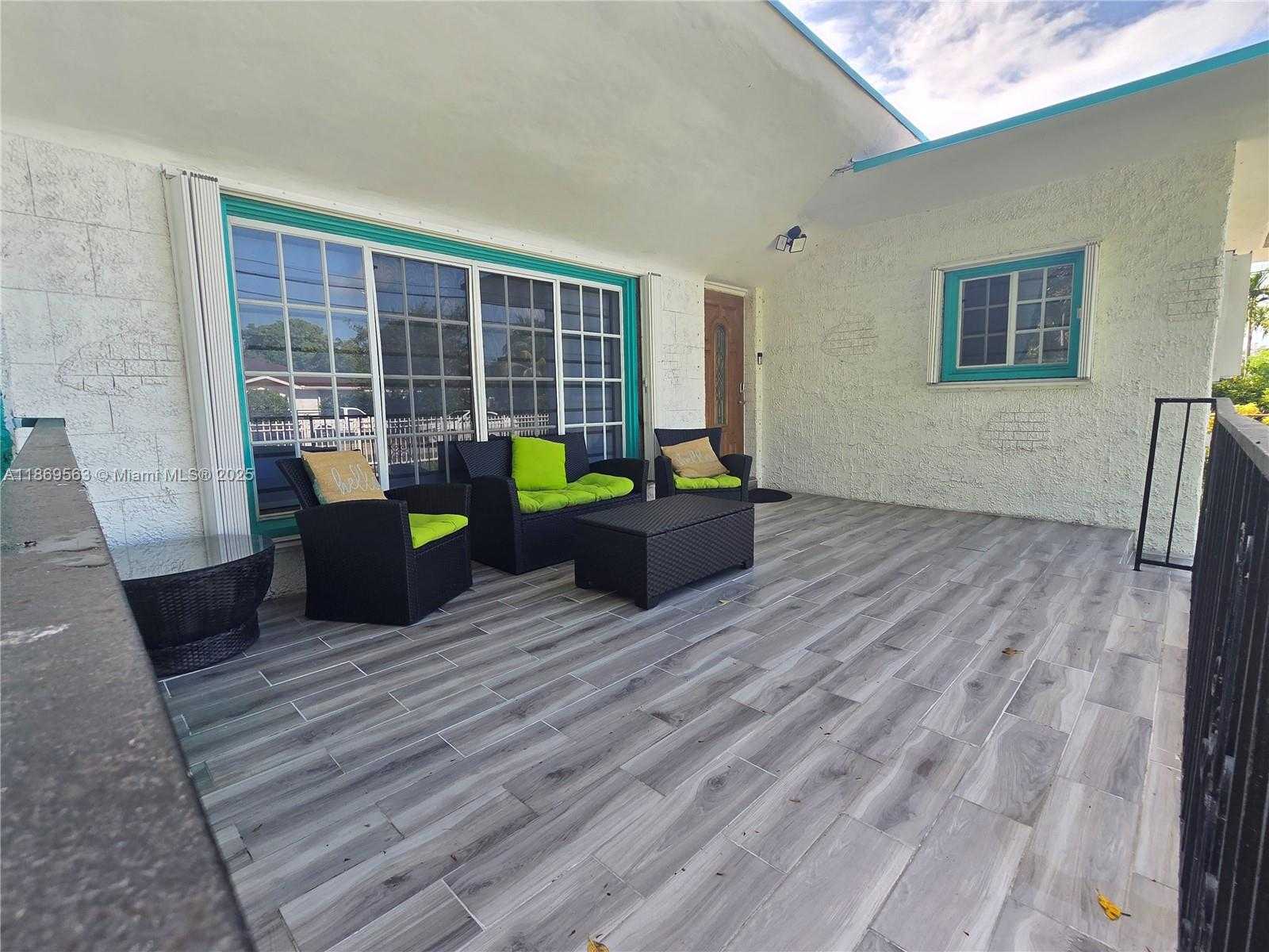 Small Image of 13895 NORTH EAST 11TH AVE, North Miami Number 5
