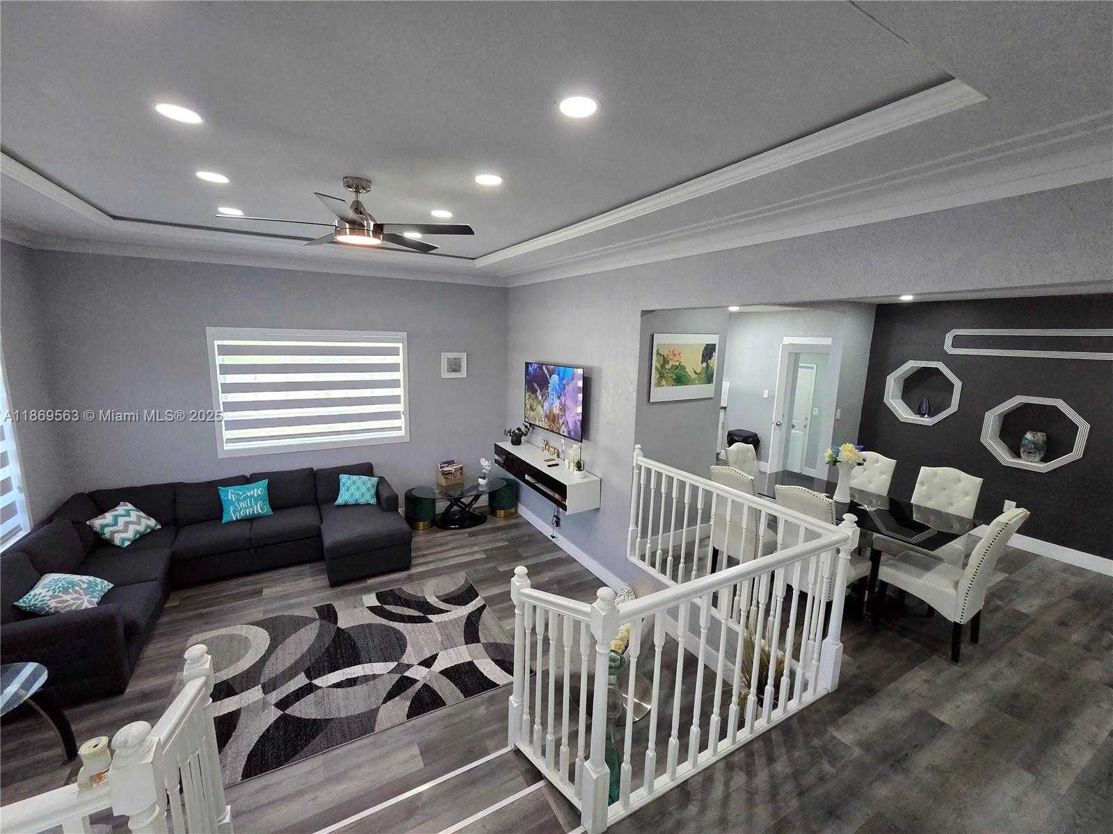 Small Image of 13895 NORTH EAST 11TH AVE, North Miami Number 8