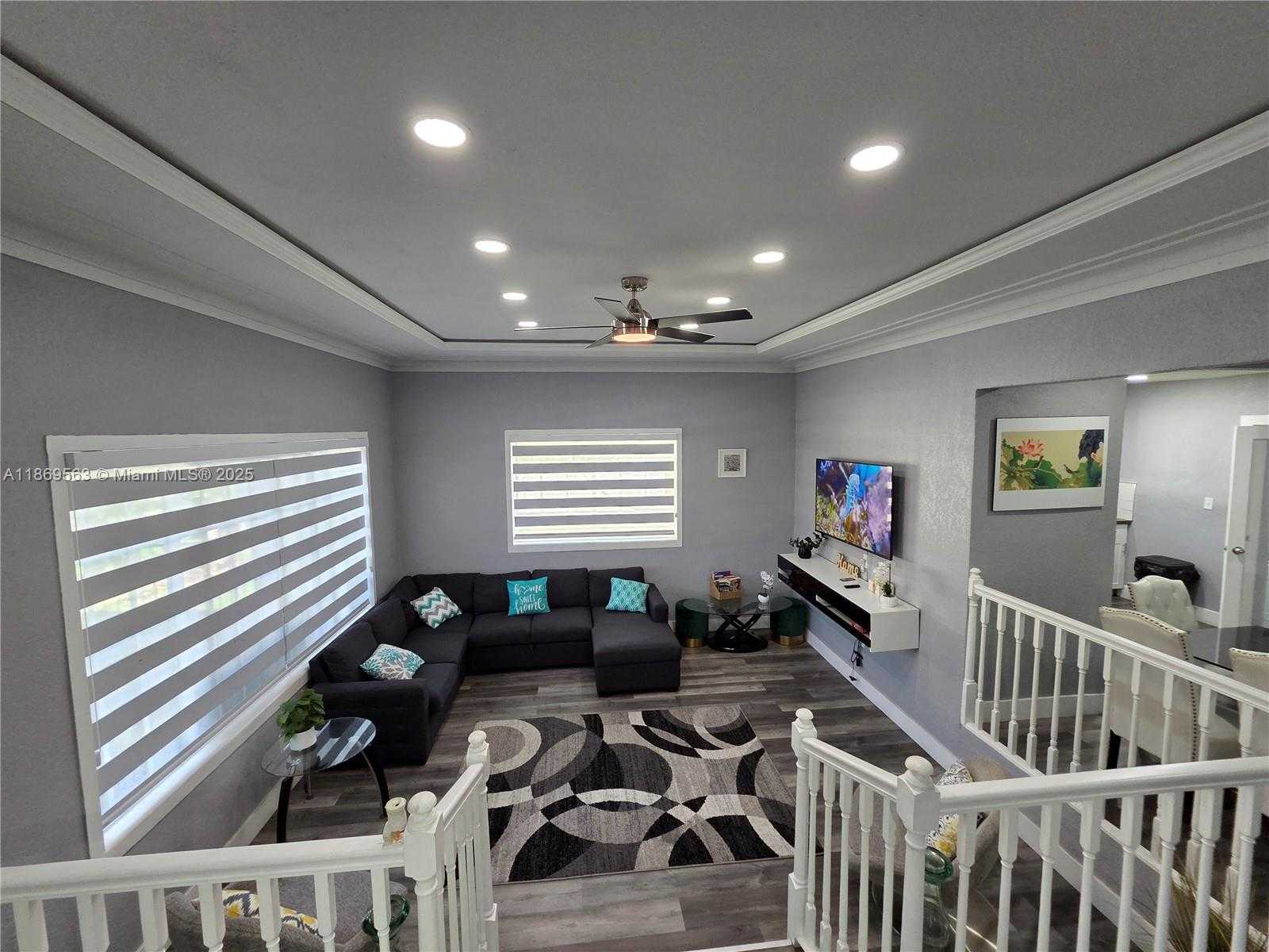 Small Image of 13895 NORTH EAST 11TH AVE, North Miami Number 9