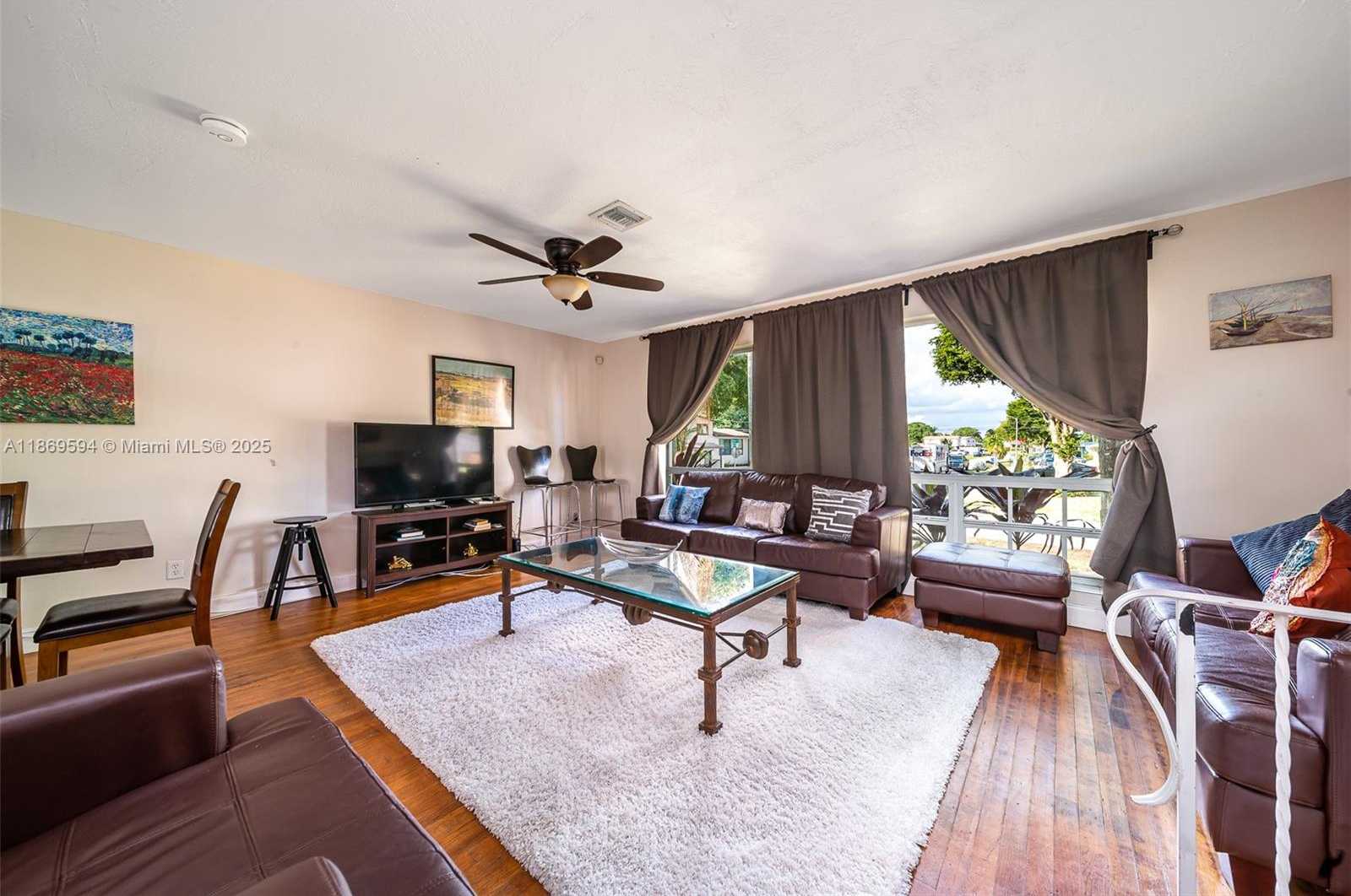 Small Image of 7120 DUVAL ST, Hollywood Number 5