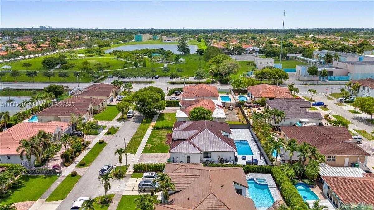 Small Image of 16234 SOUTH WEST 48 TERRACE, Miami Number 13