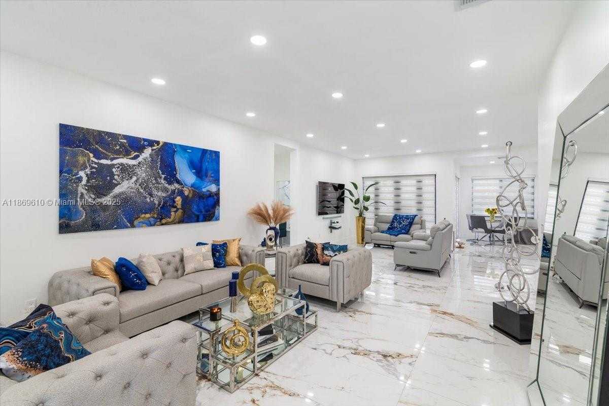 Small Image of 16234 SOUTH WEST 48 TERRACE, Miami Number 18