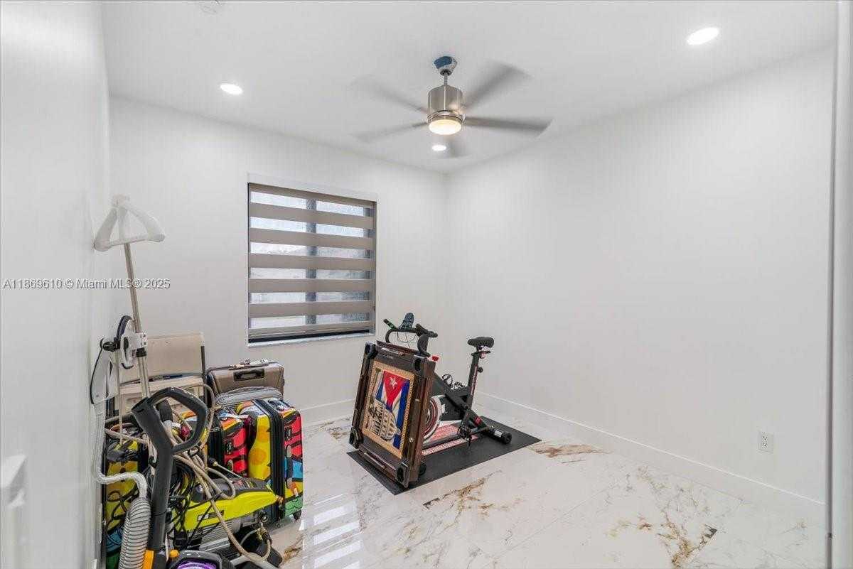 Small Image of 16234 SOUTH WEST 48 TERRACE, Miami Number 49