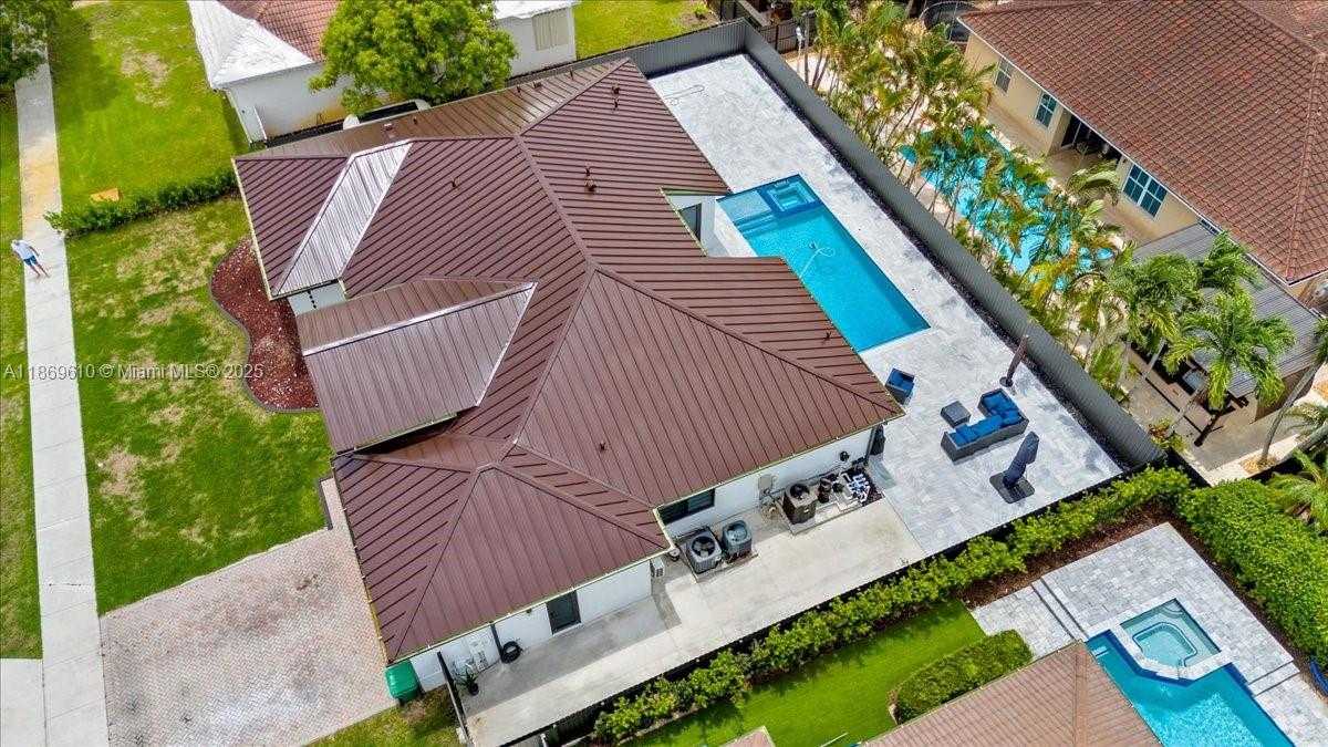 Small Image of 16234 SOUTH WEST 48 TERRACE, Miami Number 9