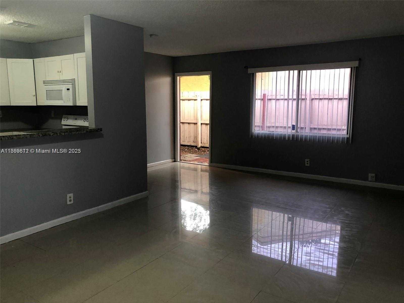 Small Image of 7215 SOUTH WEST 11TH CT, North Lauderdale Number 3
