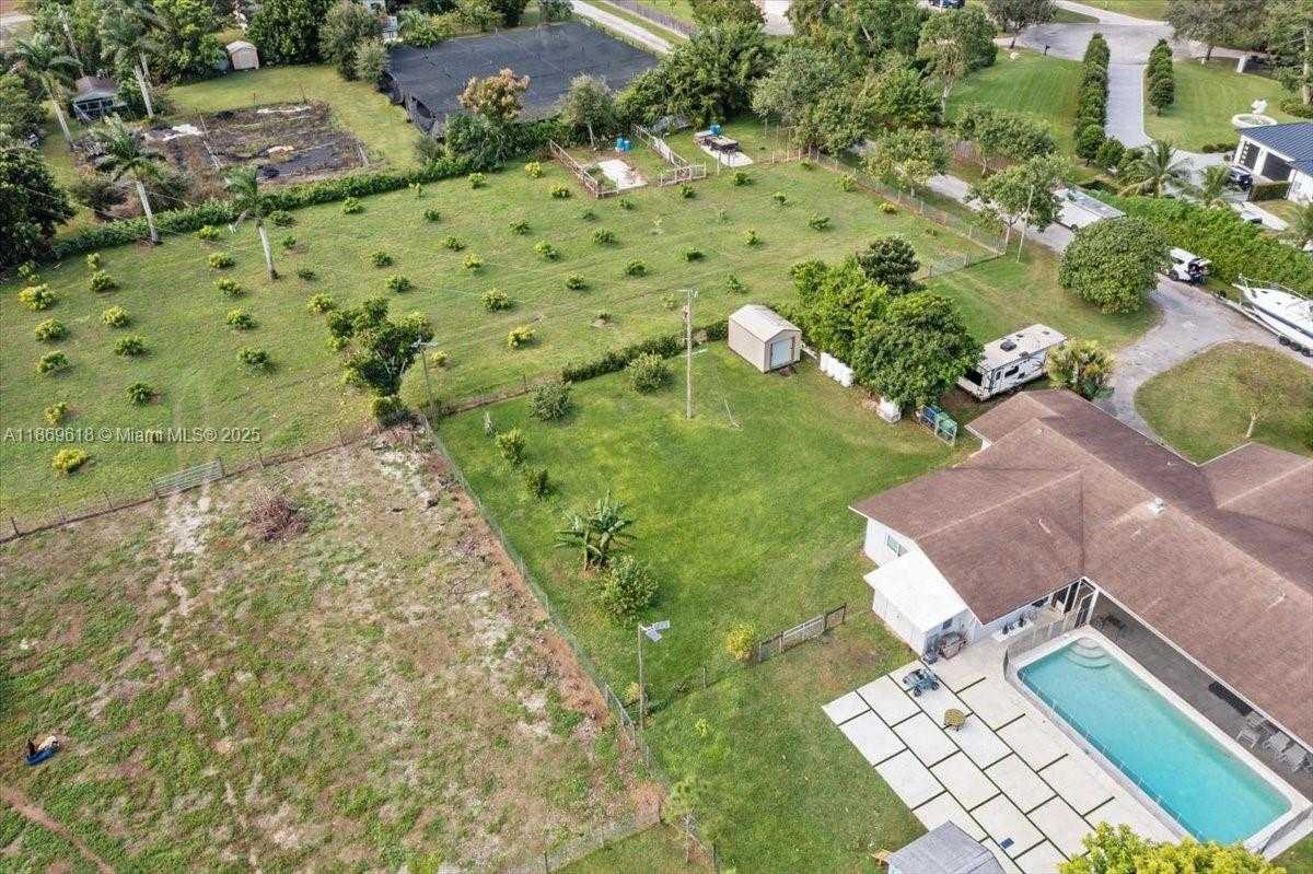 Small Image of 17300 SOUTH WEST 294TH ST, Homestead Number 25