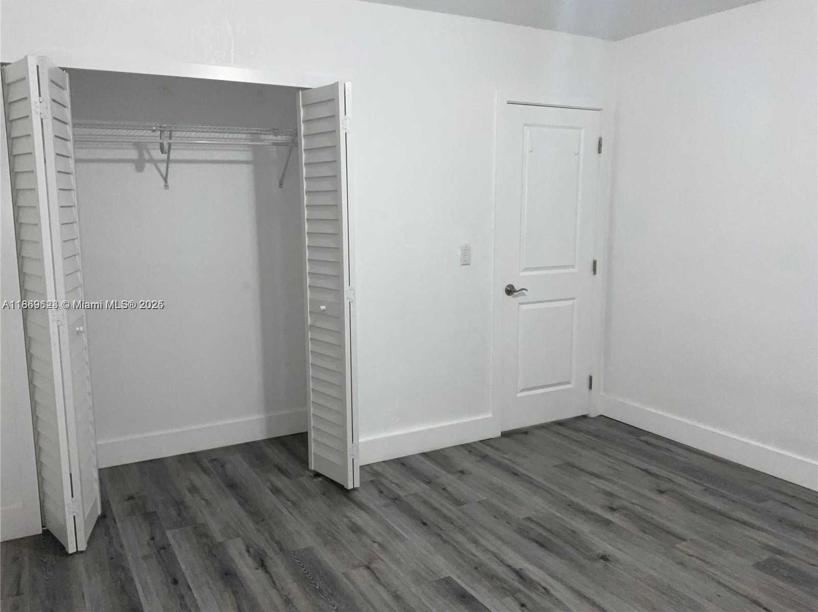 Small Image of 1971 WEST 2ND AVE, Hialeah Number 33