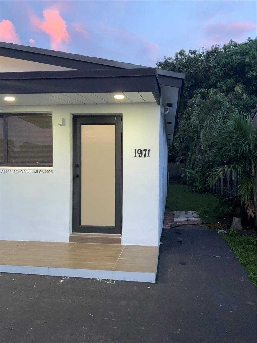 Small Image of 1971 WEST 2ND AVE, Hialeah Number 6