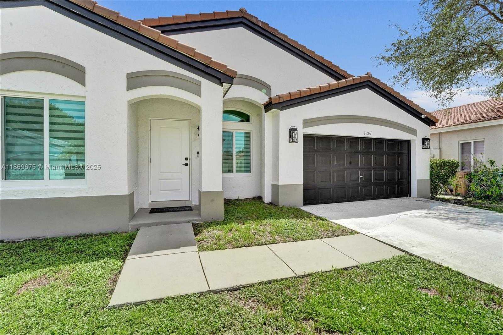Small Image of 1636 SOUTH WEST 108TH TER, Davie Number 81