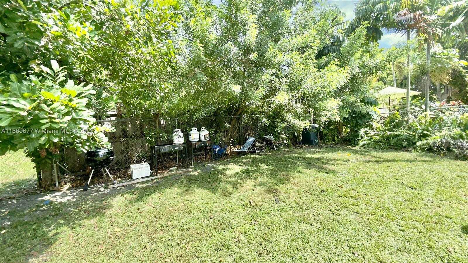 Small Image of 217 SOUTH 57TH TER, Hollywood Number 5