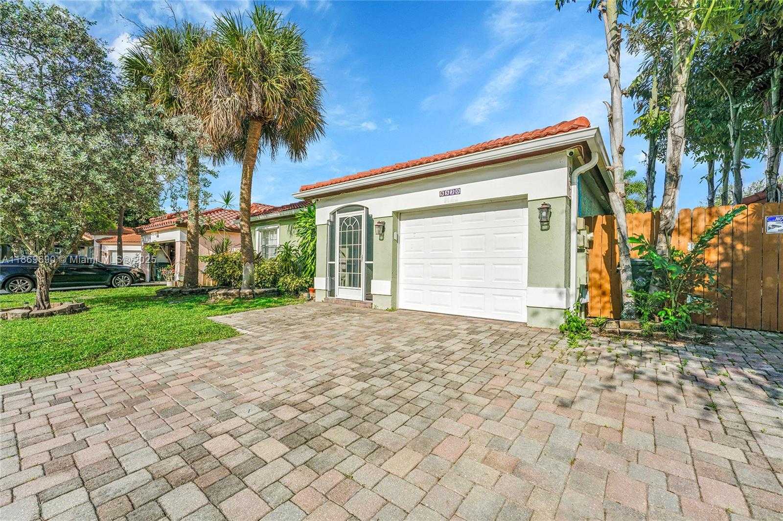 Small Image of 5520 NORTH WEST 49TH AVE, Coconut Creek Number 2