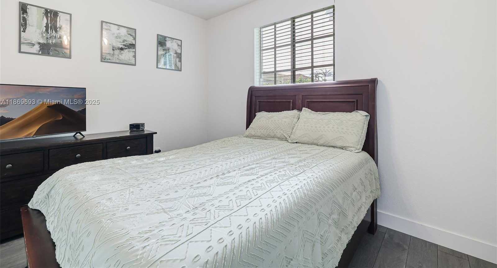 Small Image of 27381 SOUTH WEST 139TH PL, Homestead Number 23
