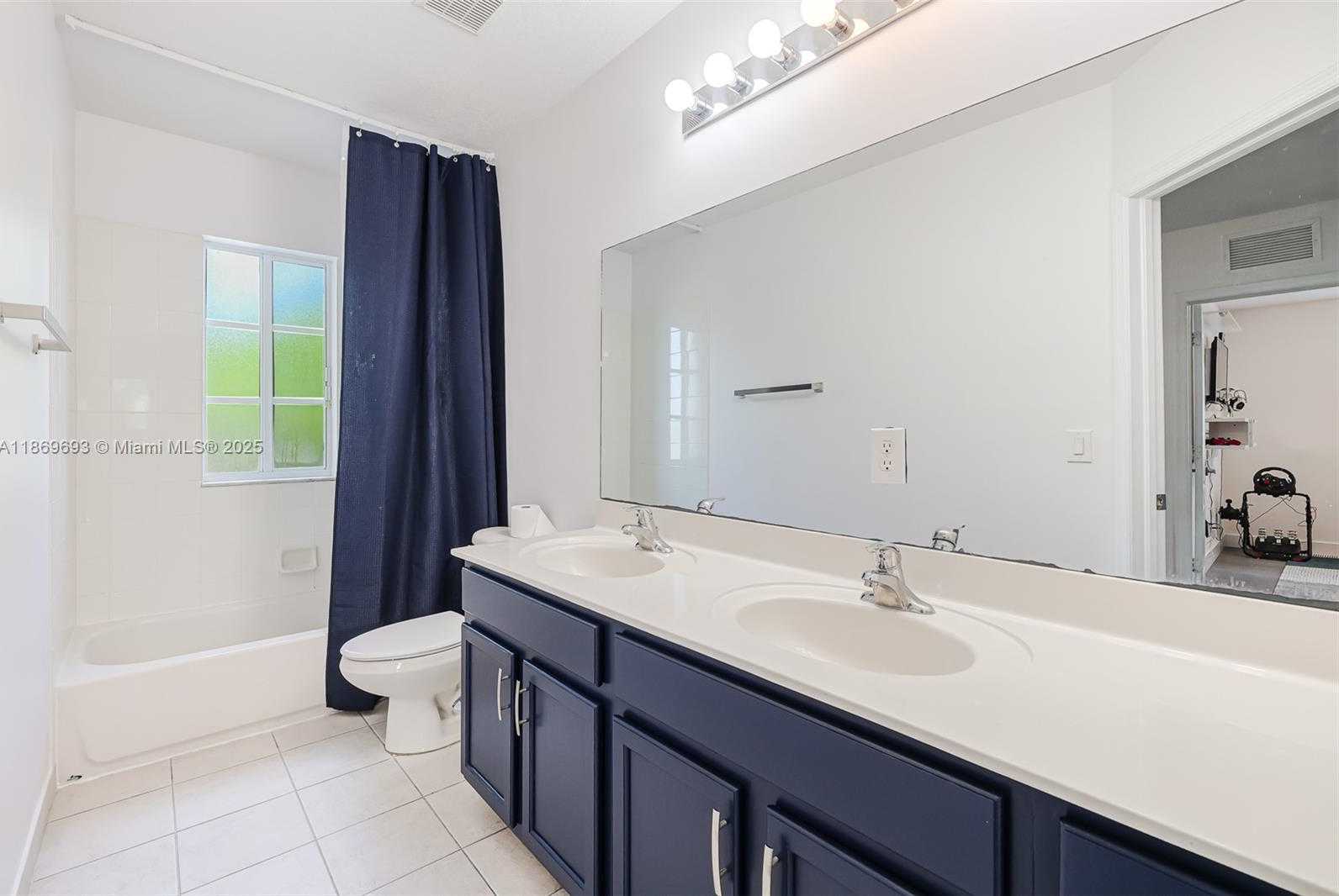 Small Image of 27381 SOUTH WEST 139TH PL, Homestead Number 38