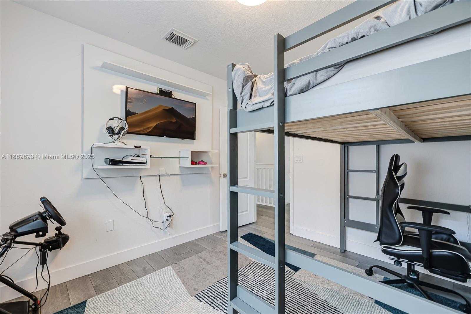 Small Image of 27381 SOUTH WEST 139TH PL, Homestead Number 40