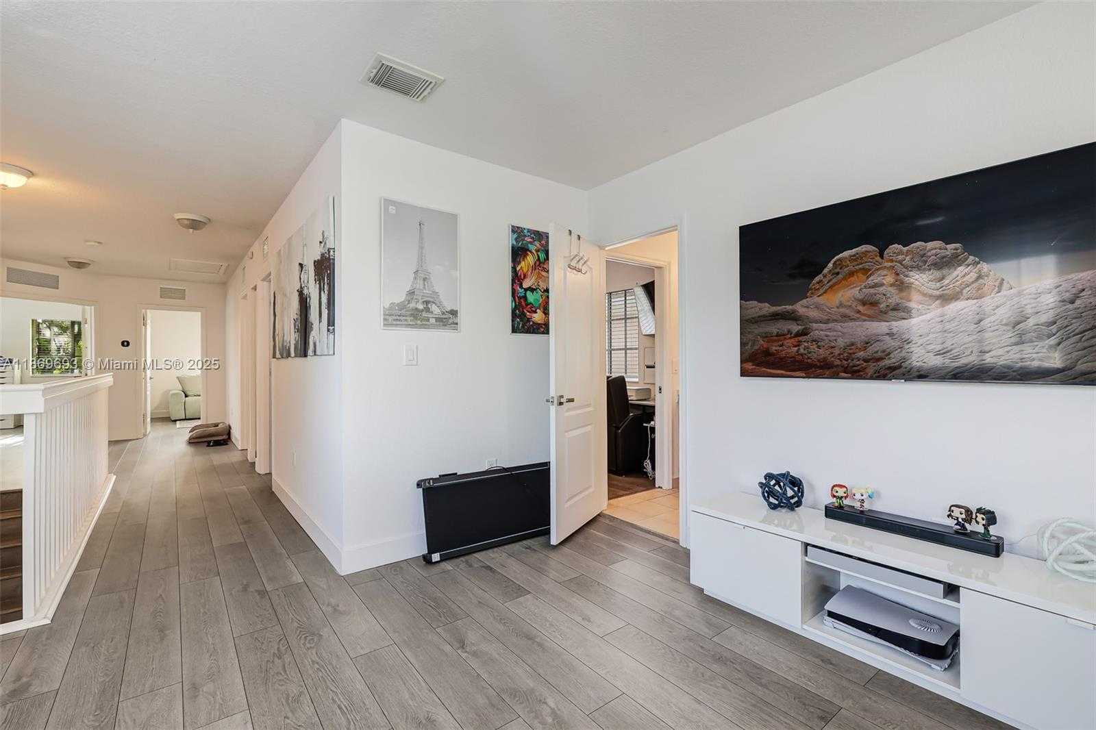 Small Image of 27381 SOUTH WEST 139TH PL, Homestead Number 46