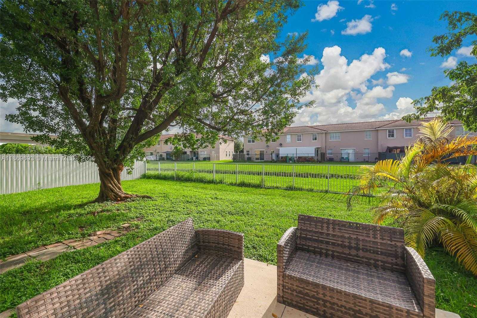Small Image of 27381 SOUTH WEST 139TH PL, Homestead Number 54