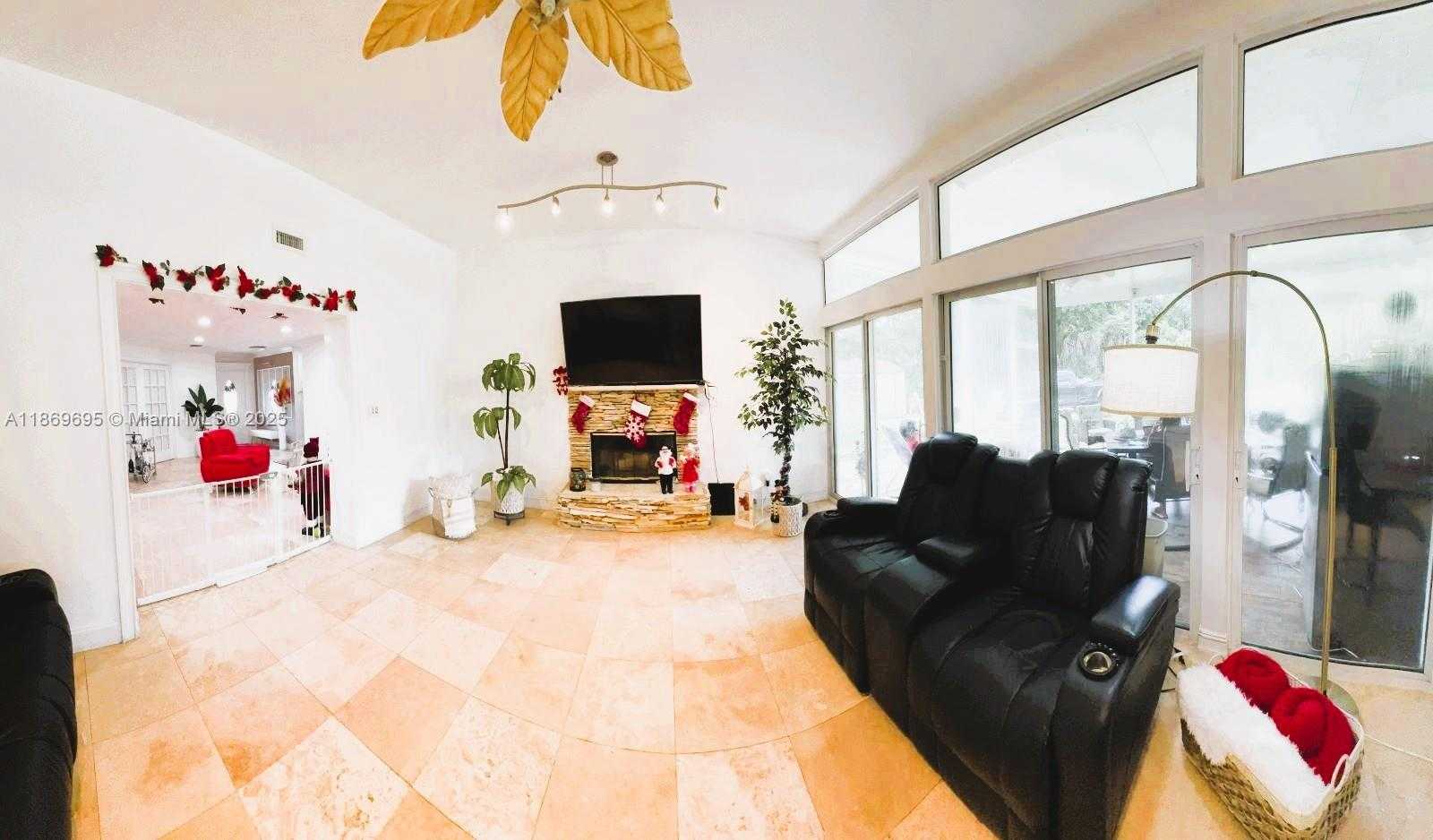Small Image of 14691 SOUTH WEST 20TH ST, Davie Number 21