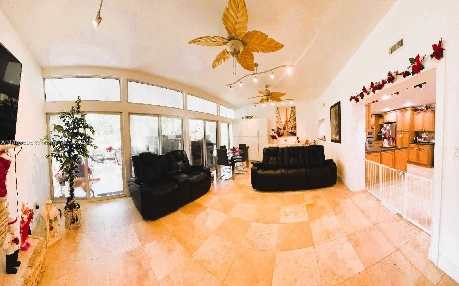 Small Image of 14691 SOUTH WEST 20TH ST, Davie Number 23