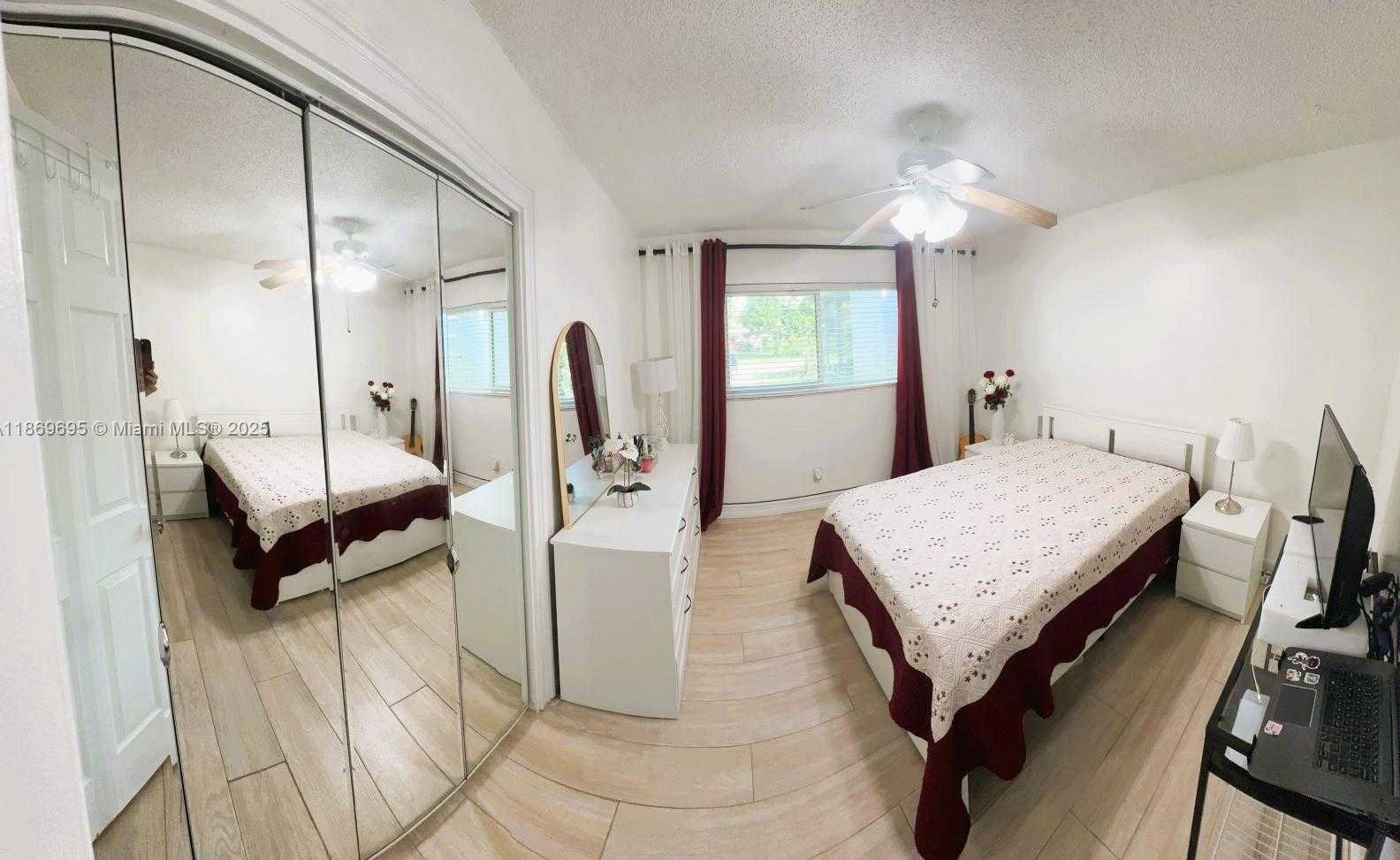 Small Image of 14691 SOUTH WEST 20TH ST, Davie Number 25