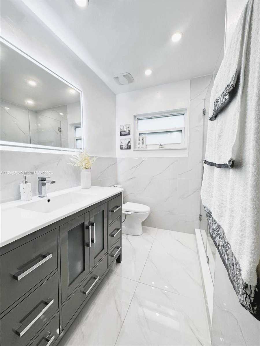 Small Image of 14691 SOUTH WEST 20TH ST, Davie Number 26