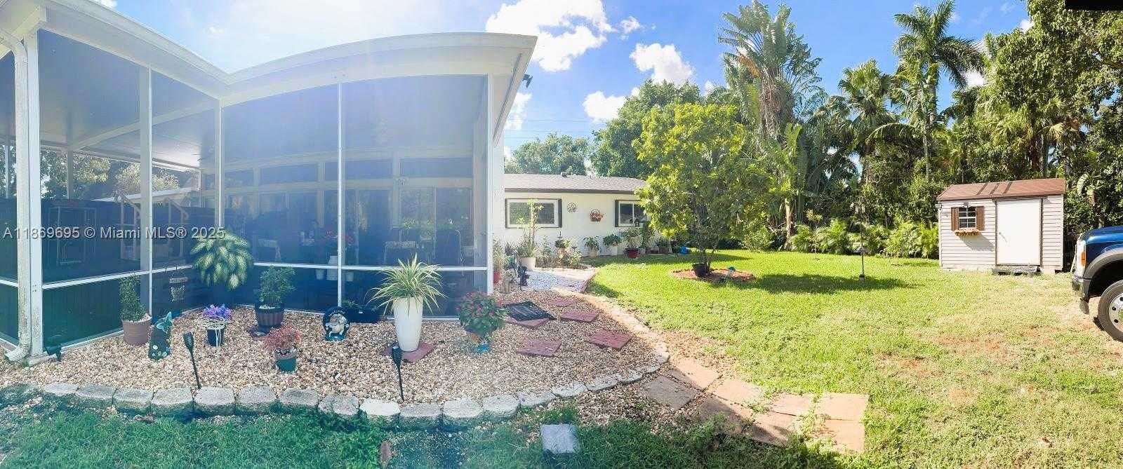 Small Image of 14691 SOUTH WEST 20TH ST, Davie Number 41