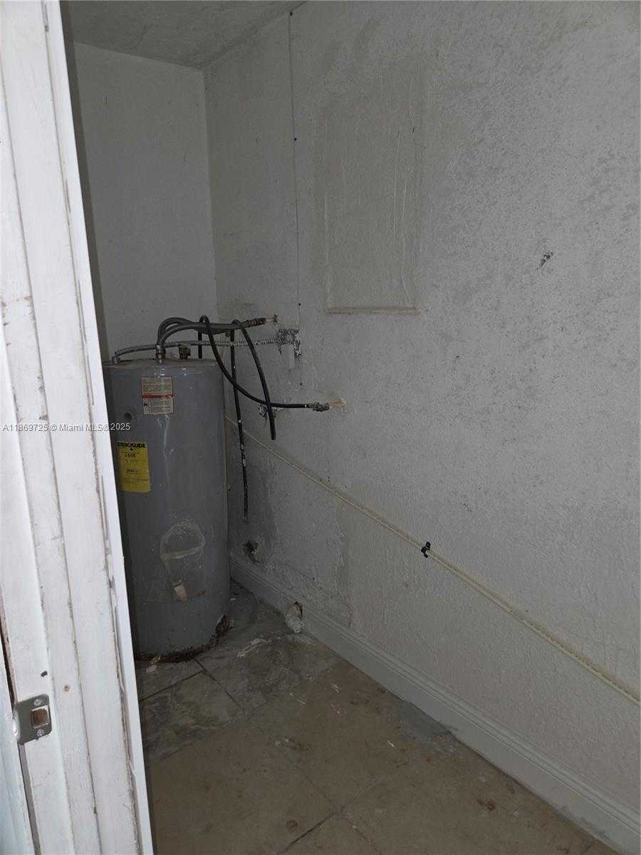 Small Image of 3000 NORTH WEST 8TH CT, Fort Lauderdale Number 18