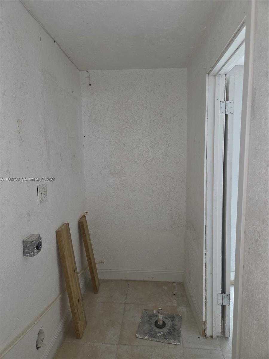 Small Image of 3000 NORTH WEST 8TH CT, Fort Lauderdale Number 19