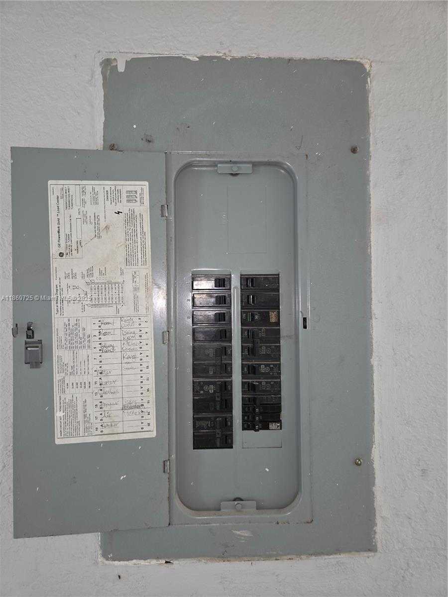 Small Image of 3000 NORTH WEST 8TH CT, Fort Lauderdale Number 23