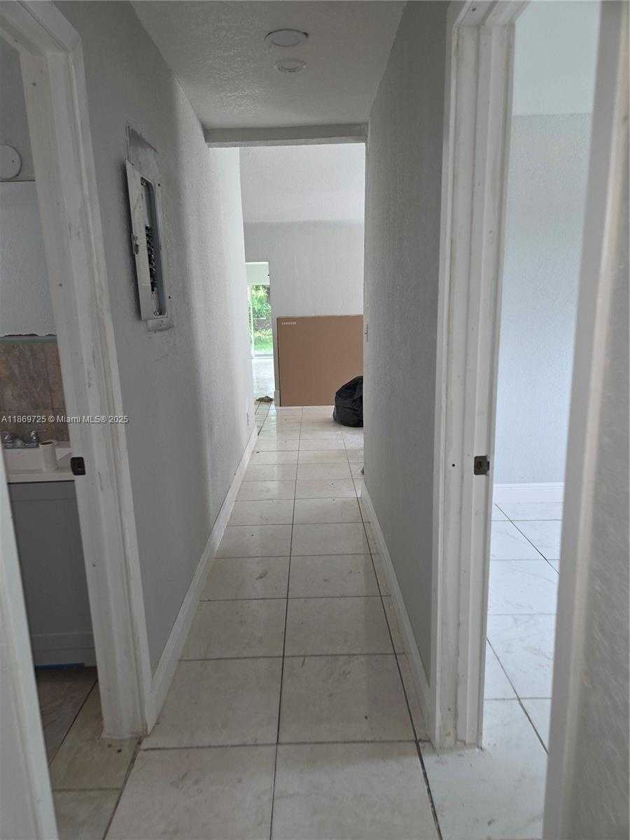 Small Image of 3000 NORTH WEST 8TH CT, Fort Lauderdale Number 33