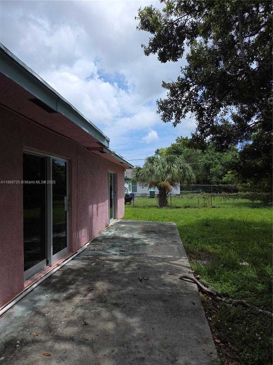 Small Image of 3000 NORTH WEST 8TH CT, Fort Lauderdale Number 37