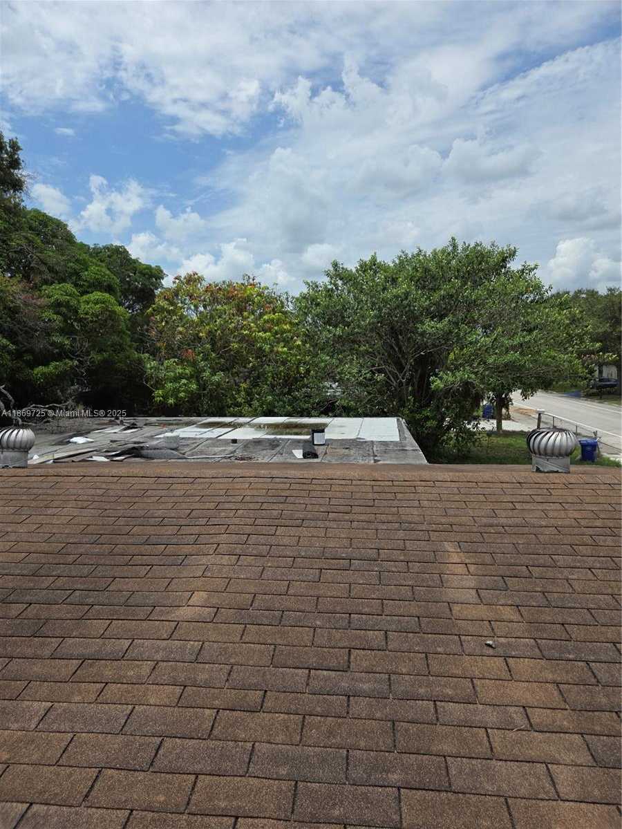 Small Image of 3000 NORTH WEST 8TH CT, Fort Lauderdale Number 41