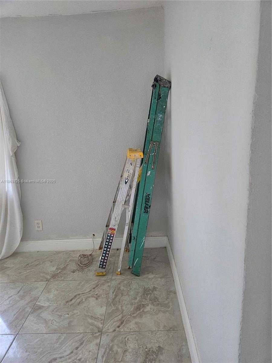 Small Image of 3000 NORTH WEST 8TH CT, Fort Lauderdale Number 6