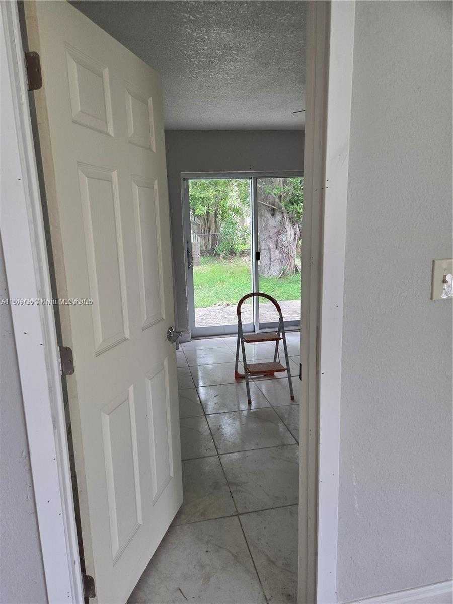 Small Image of 3000 NORTH WEST 8TH CT, Fort Lauderdale Number 7