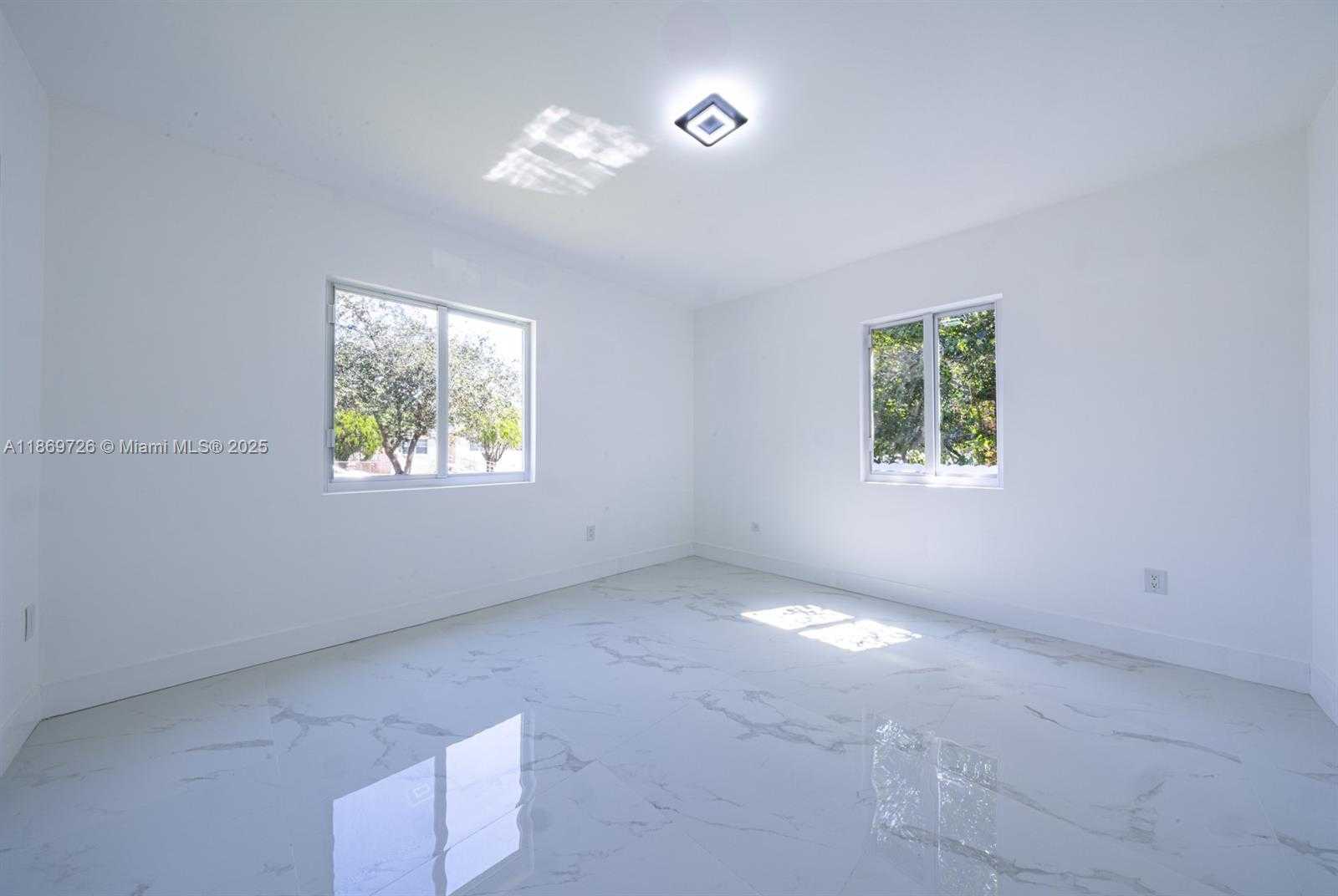 Small Image of 910 NORTH WEST 133RD ST, North Miami Number 14
