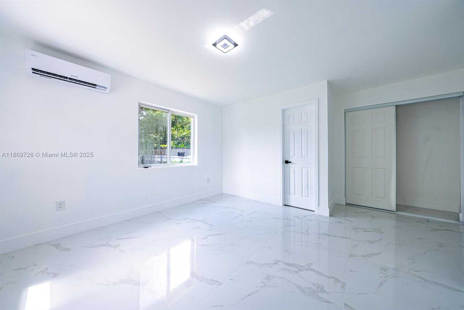 Small Image of 910 NORTH WEST 133RD ST, North Miami Number 16