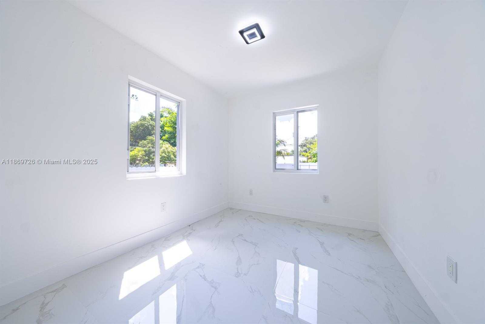 Small Image of 910 NORTH WEST 133RD ST, North Miami Number 19