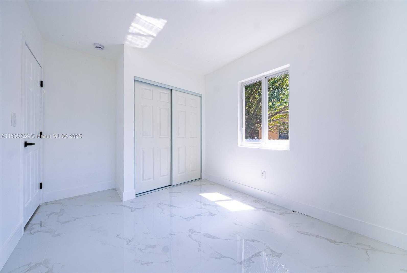 Small Image of 910 NORTH WEST 133RD ST, North Miami Number 20