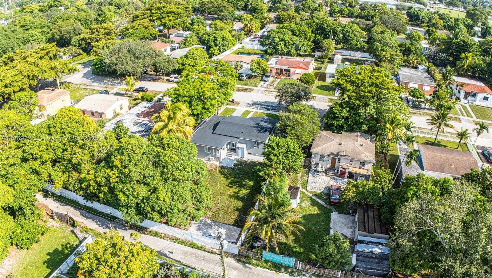 Small Image of 910 NORTH WEST 133RD ST, North Miami Number 6