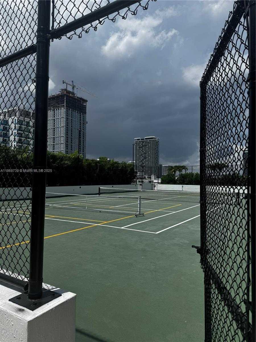 Small Image of 700 NORTH EAST 24 TH 2206, Miami Number 23