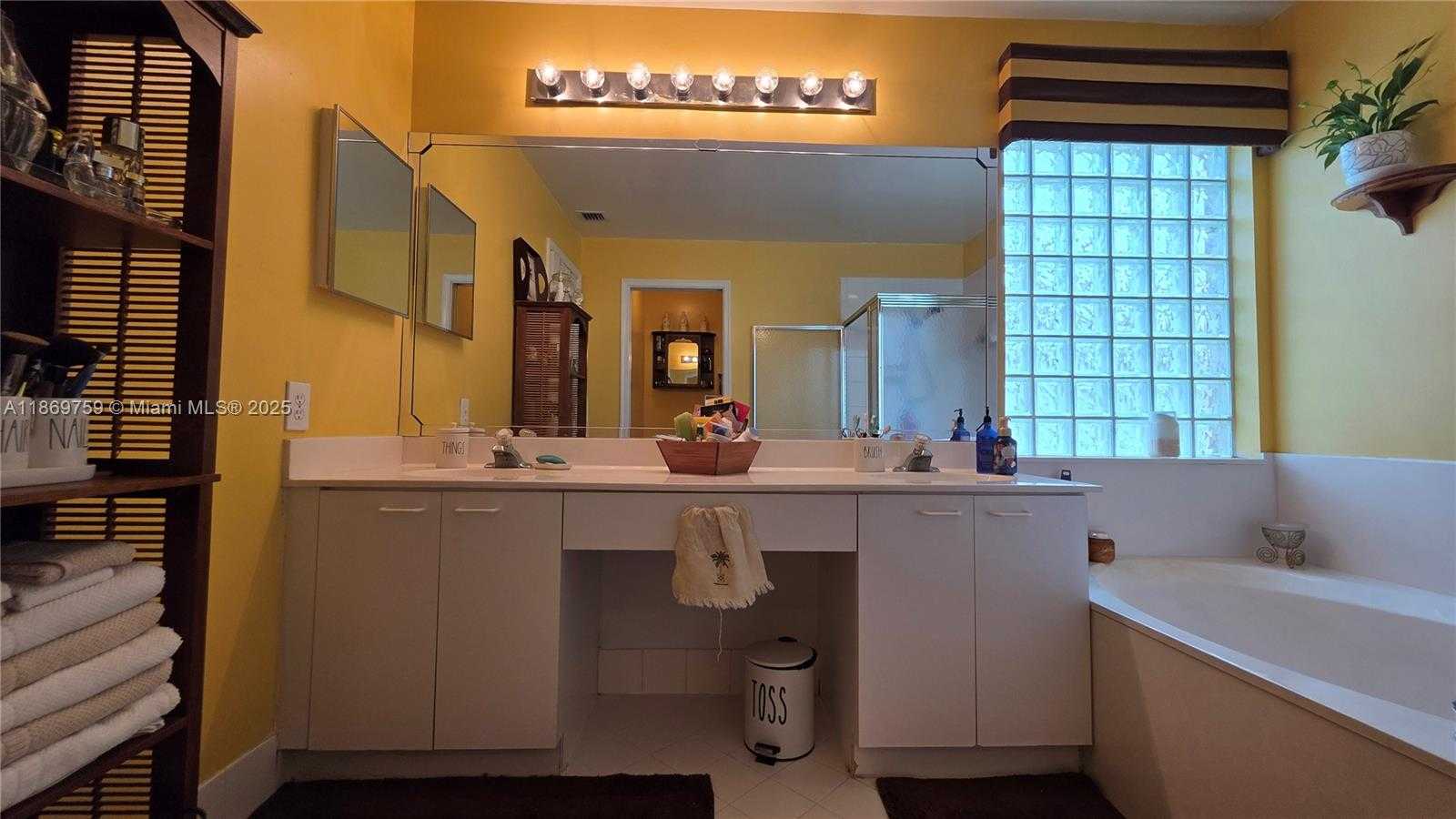 Small Image of 5112 NORTH WEST 66TH AVE, Lauderhill Number 20