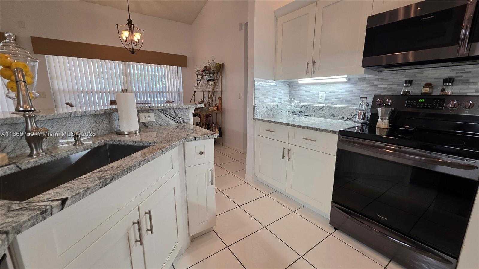 Small Image of 5112 NORTH WEST 66TH AVE, Lauderhill Number 30