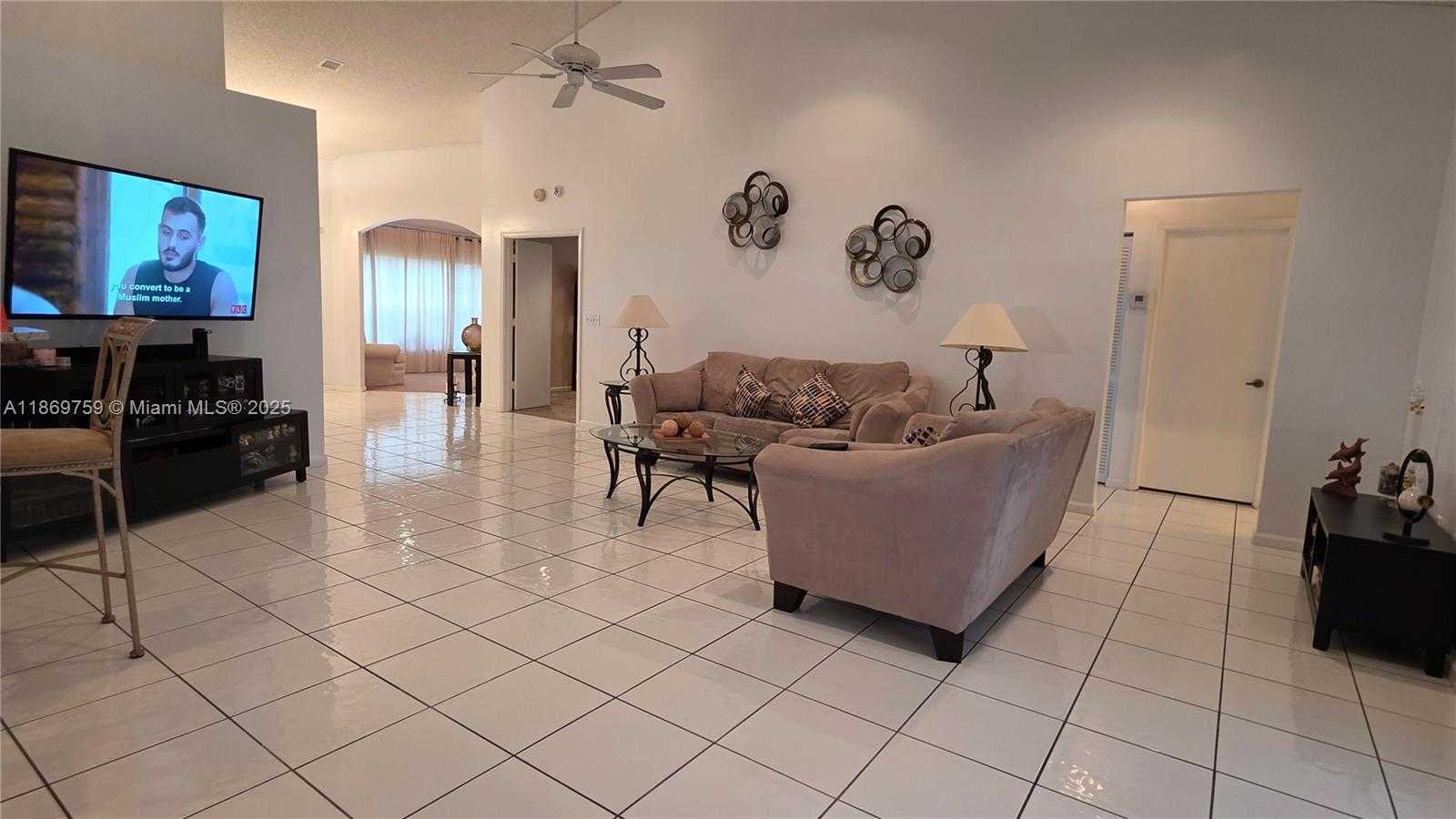 Small Image of 5112 NORTH WEST 66TH AVE, Lauderhill Number 38