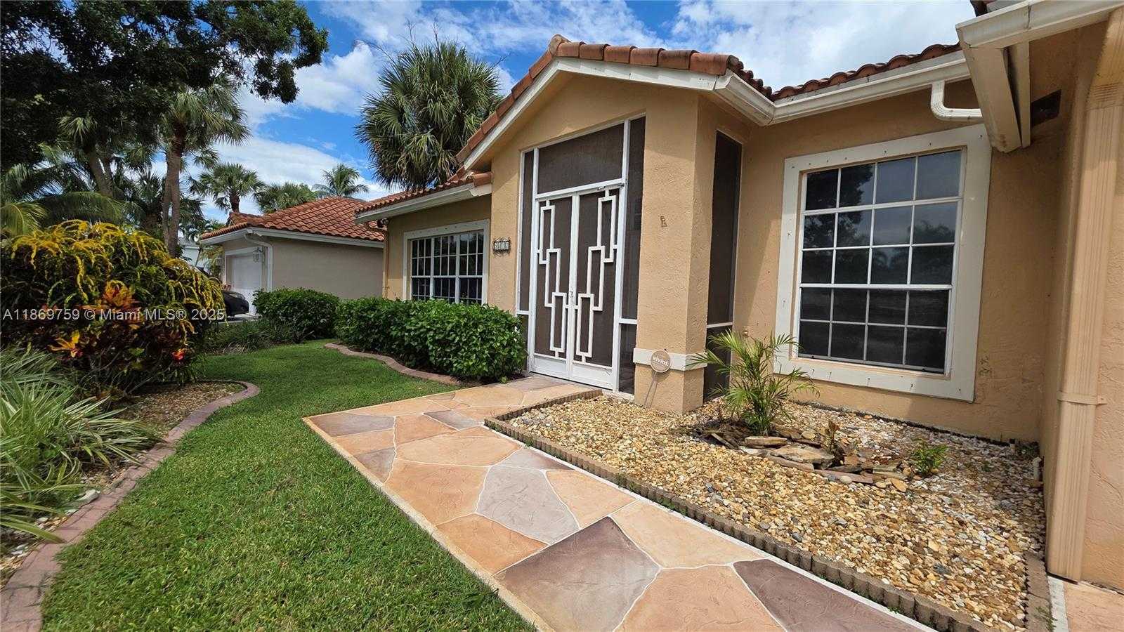 Small Image of 5112 NORTH WEST 66TH AVE, Lauderhill Number 48