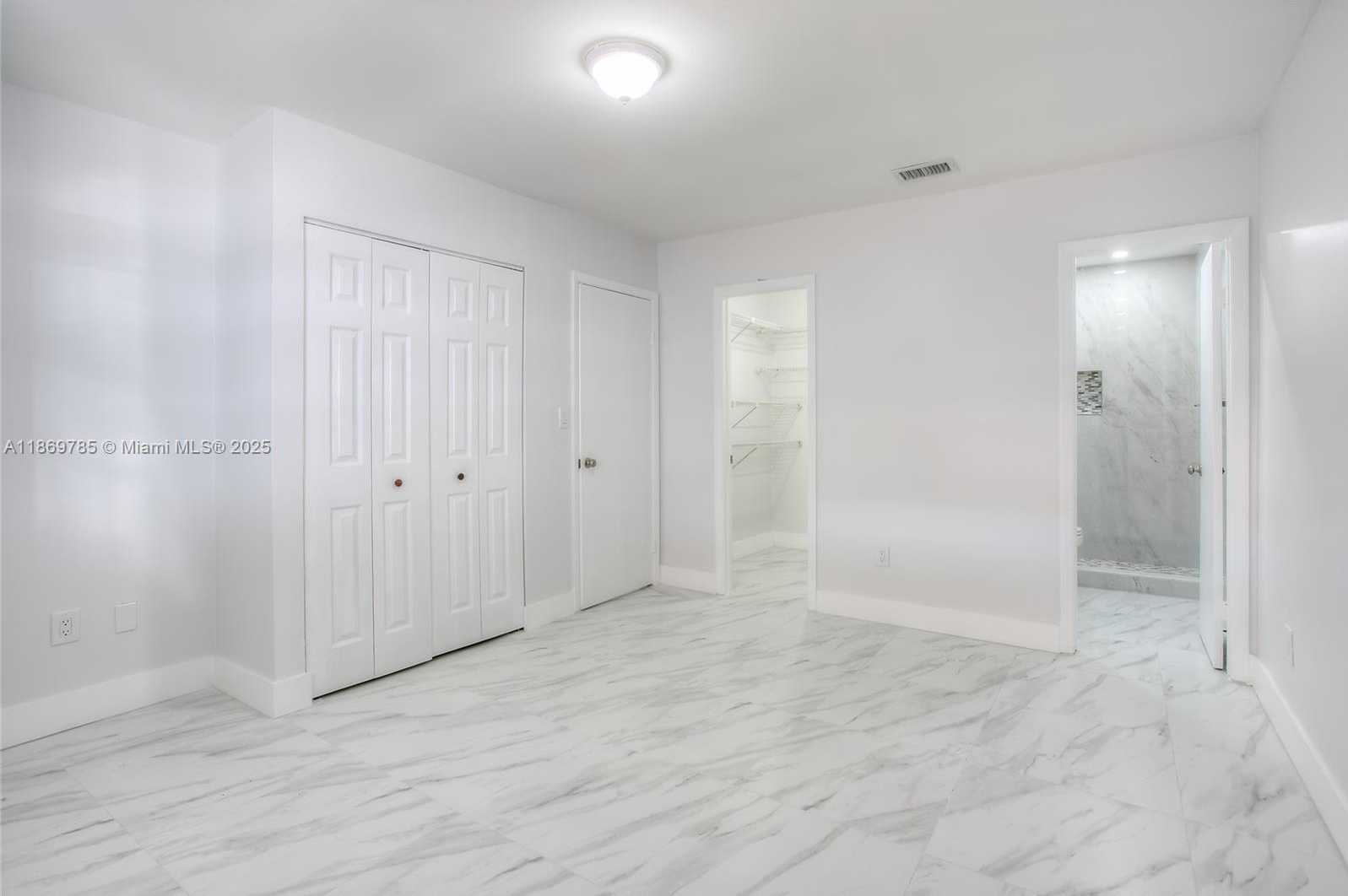 Small Image of 5987 WEST 21ST CT, Hialeah Number 12