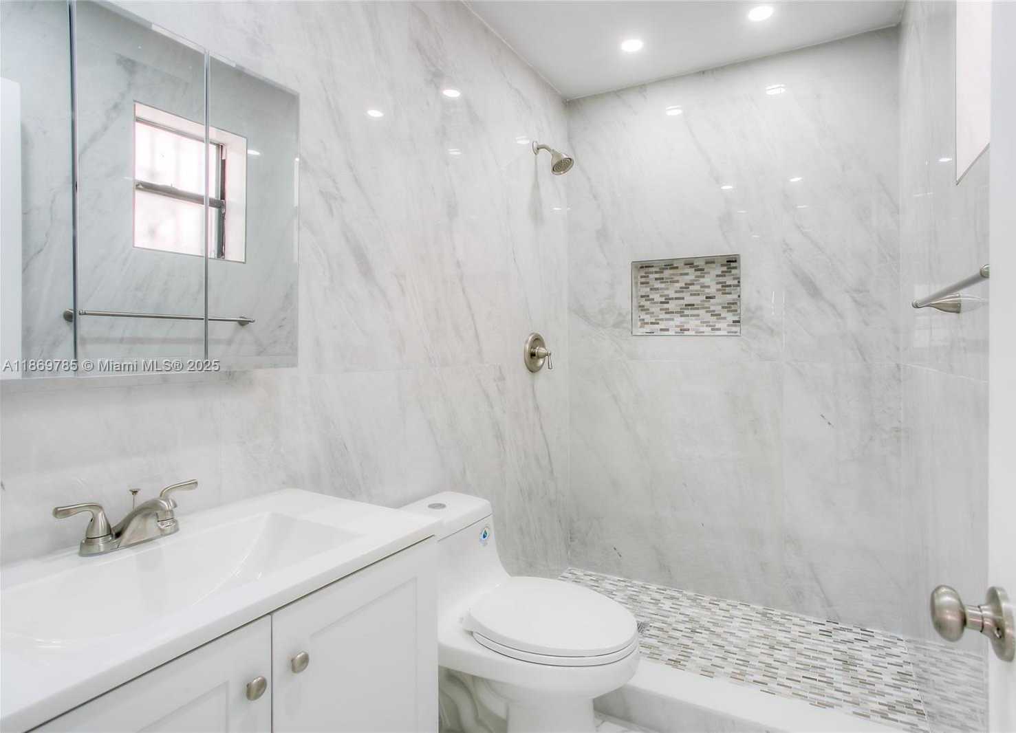 Small Image of 5987 WEST 21ST CT, Hialeah Number 8